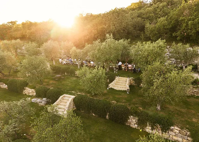 Borgo Vescine